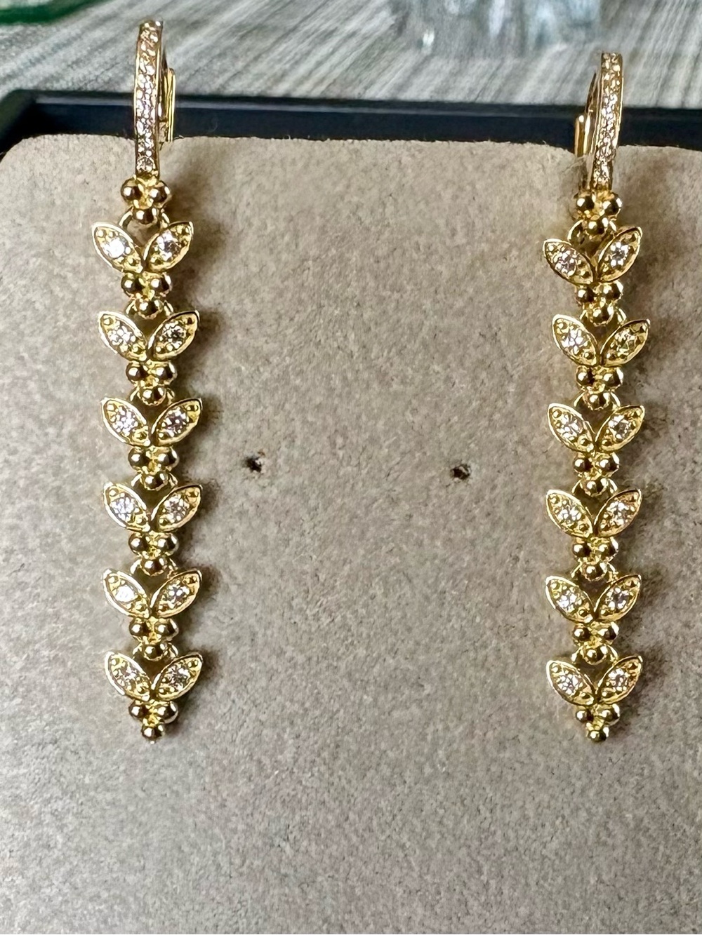 Temple St Clair 18K Gold Diamond Leaf Drop Earrings